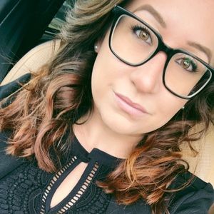 Meet your Posher, Teresa